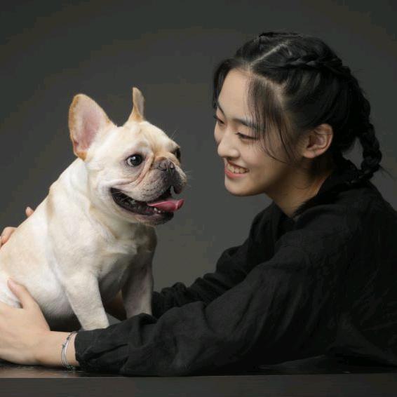 滢滢子.妈妈