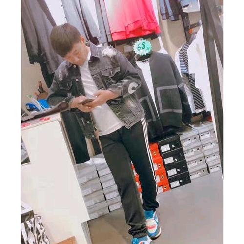 ᝰ෴ ۣLayman