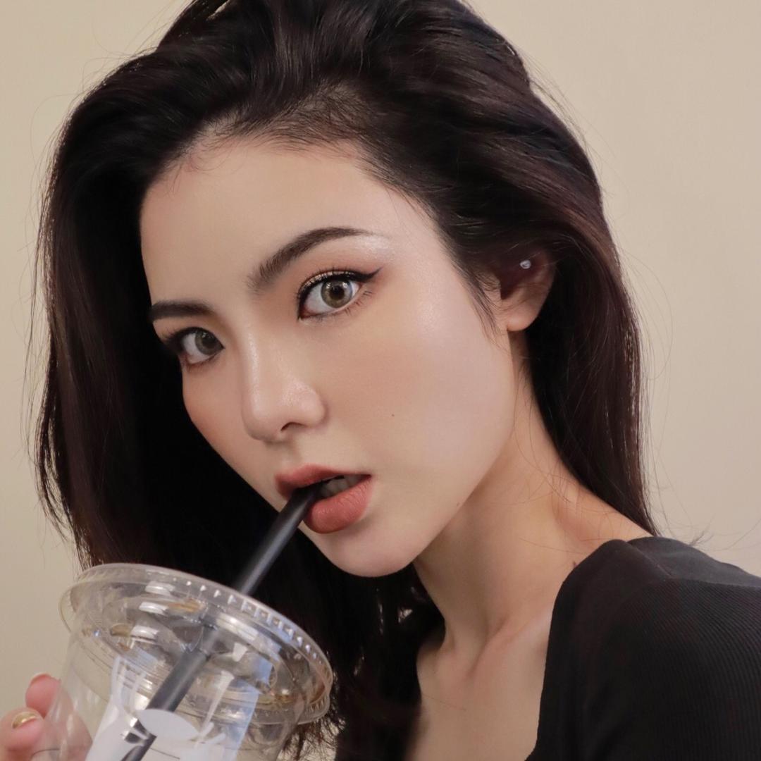 y11