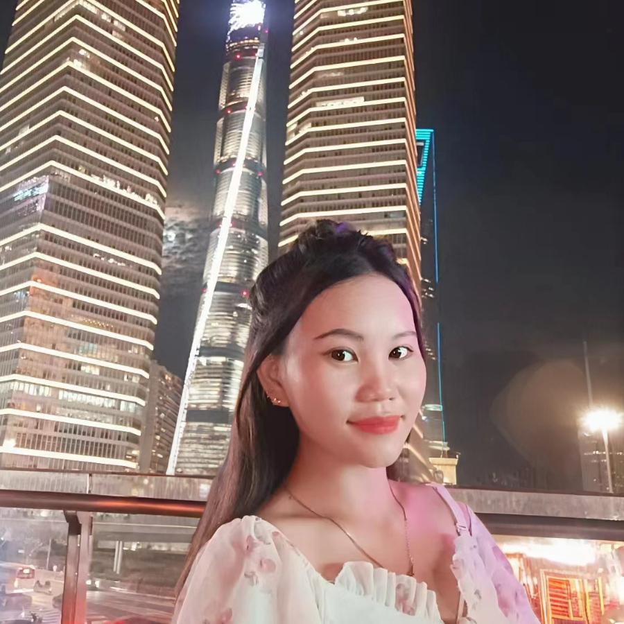 飘飘姐呀