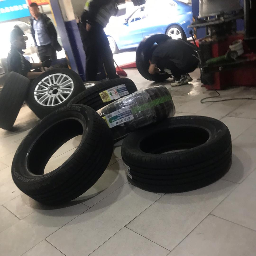 车轮滚滚