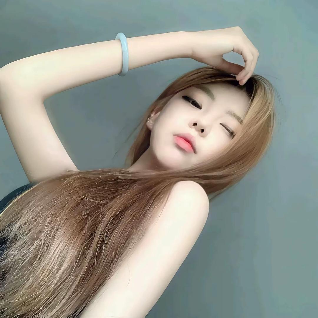 a aY.