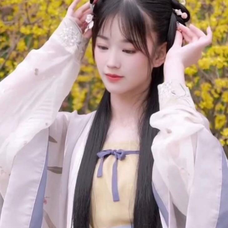 王依依🍊