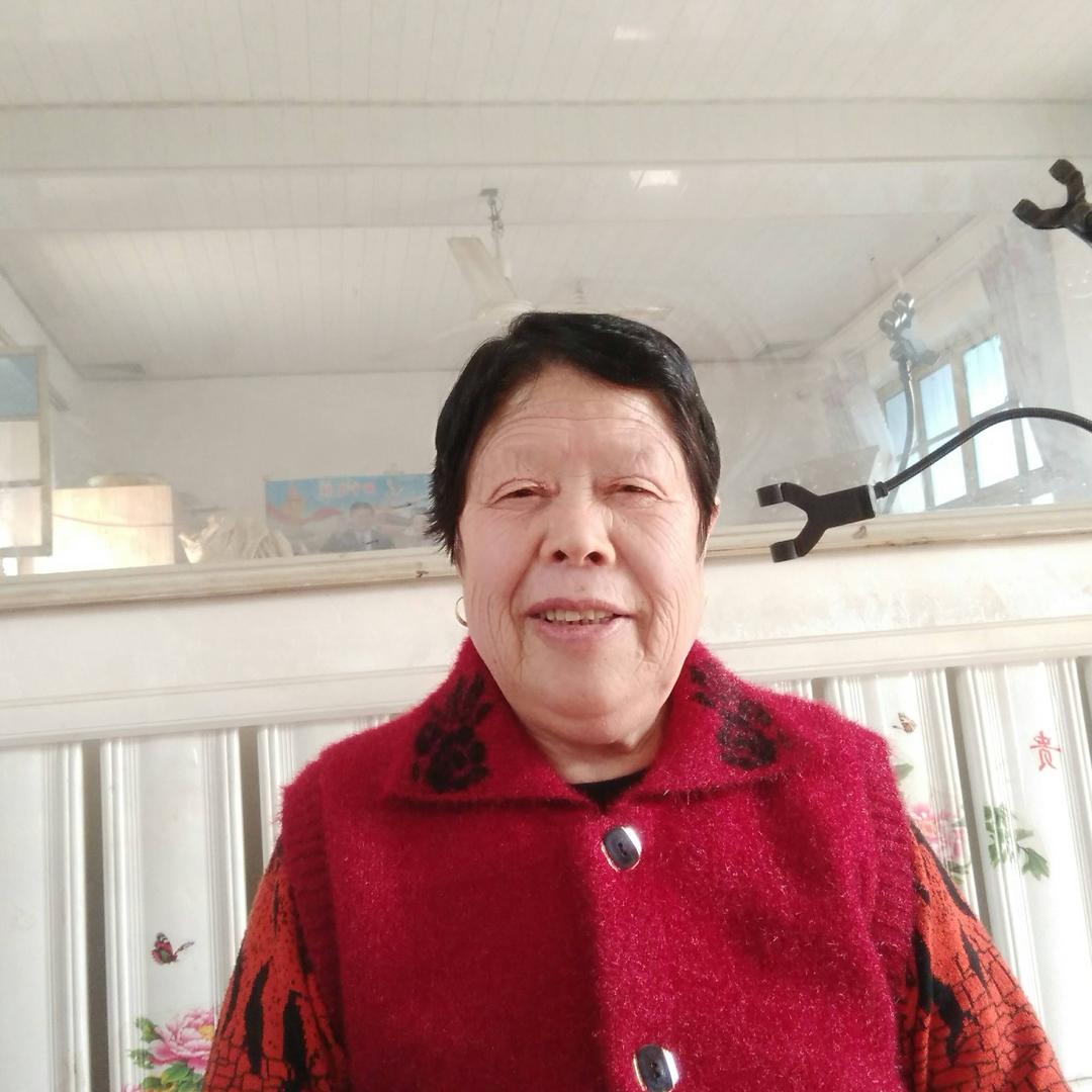 ✌快乐老太