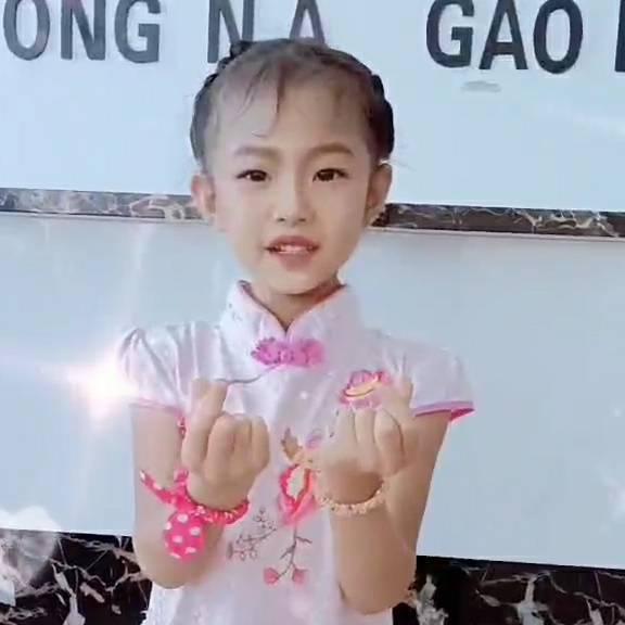 佳佳超爱吃