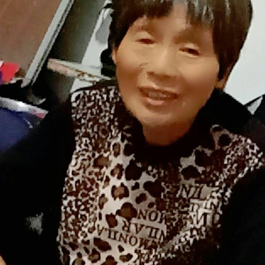 爱上火山的老太太