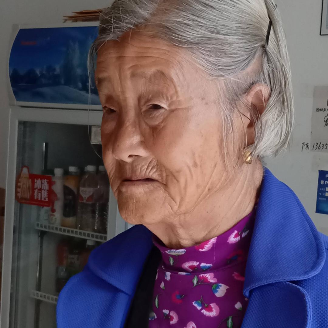 胡月娇