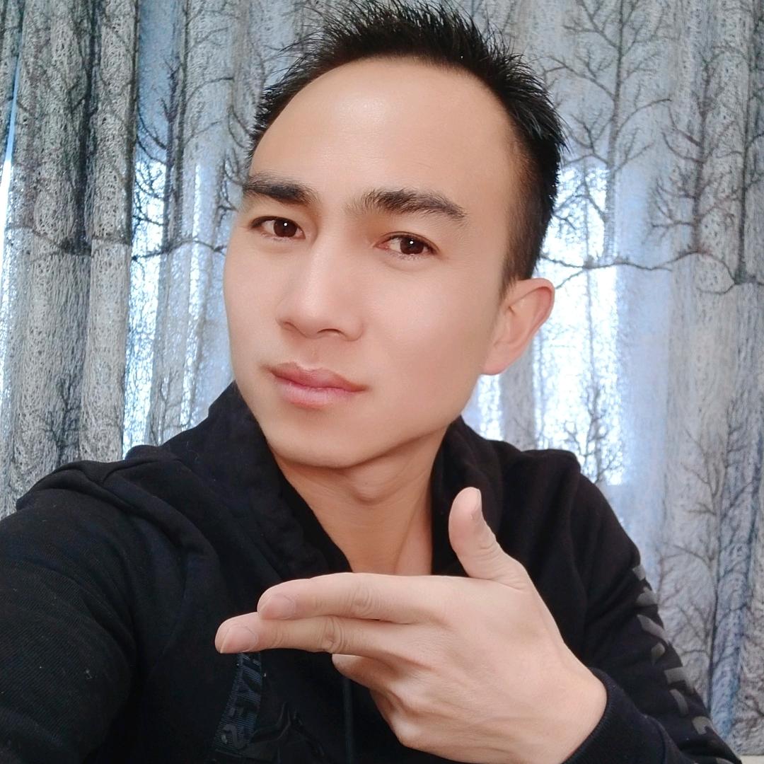 小贵州（贵州黔多多汽车租赁）