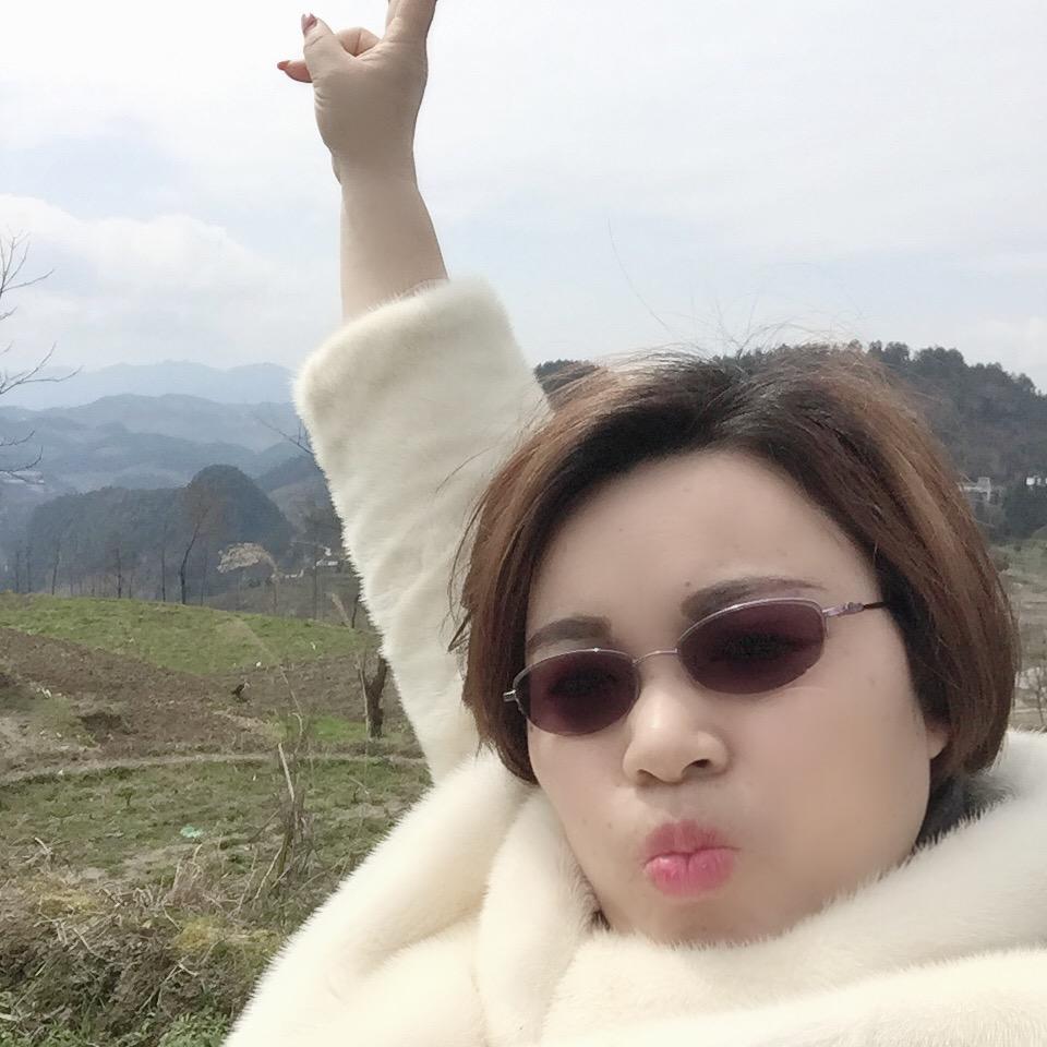 三姐爱跳舞