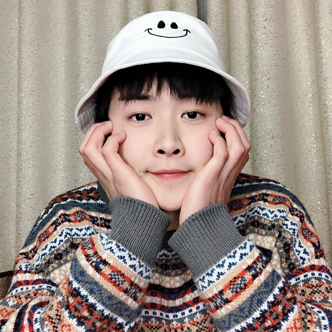 阳光的小余哥