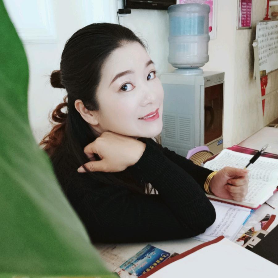 何晴（直播间唱顺口溜，主播帮你解忧愁）