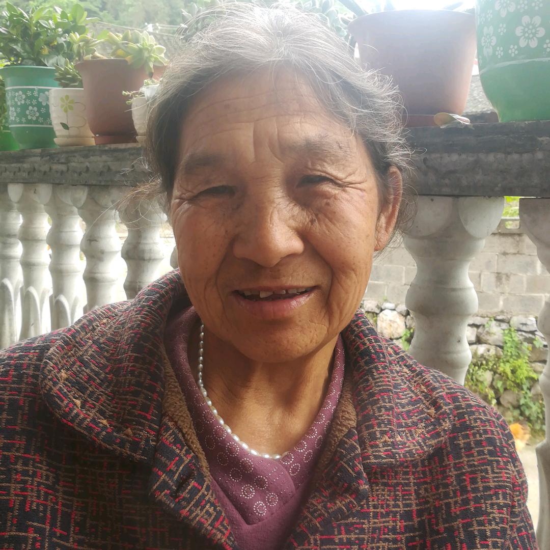 幸福美满的老王