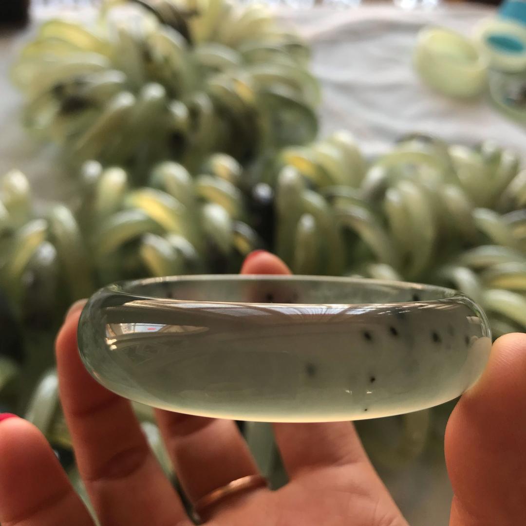 菲菲玉器珠宝店铺