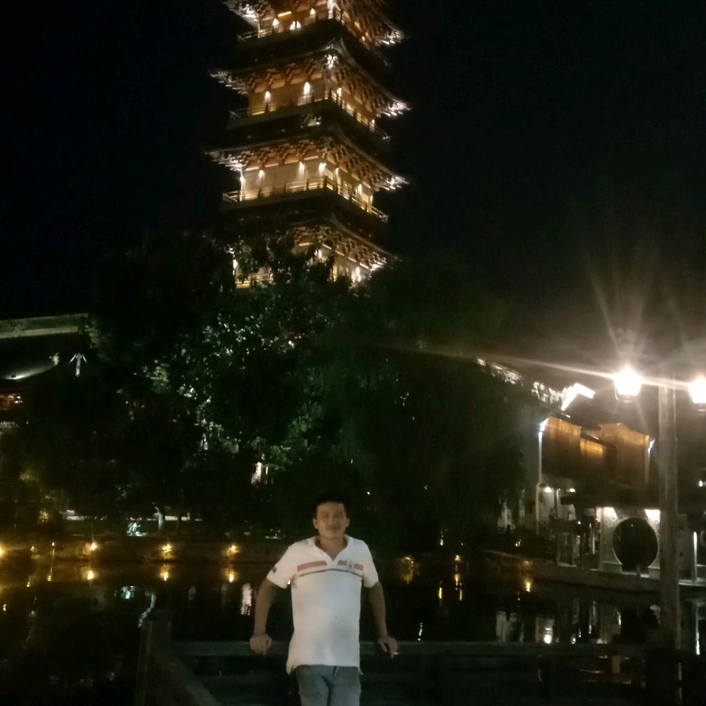 小熊门窗