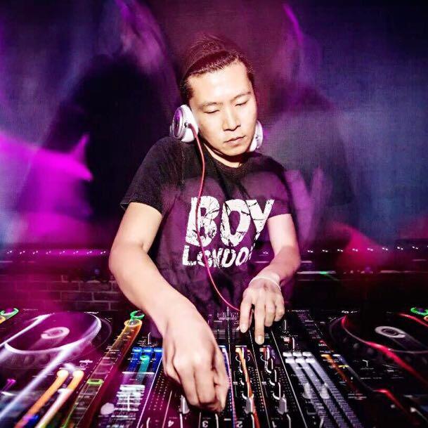 DJ KOBE 🎧🎧🎧