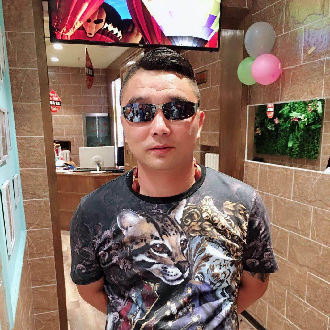 知足👦男孩