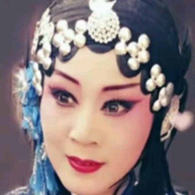 汤红英
