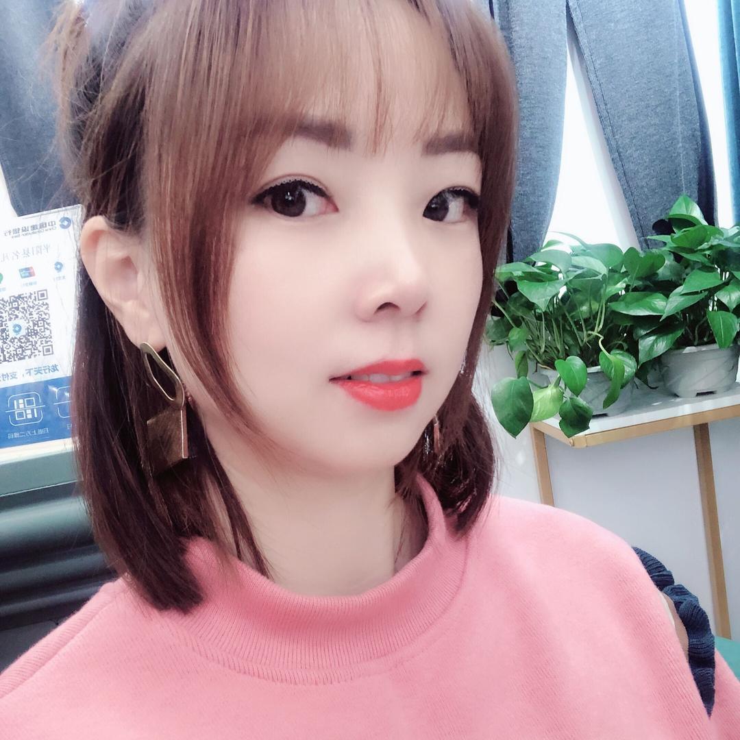 平阳县名凡服装店