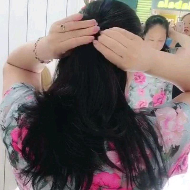 荣荣精品服饰1