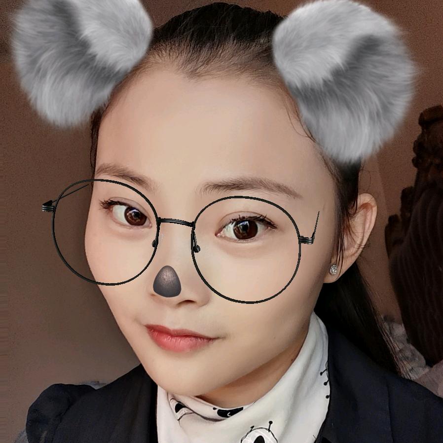 土豆堆儿里的猪