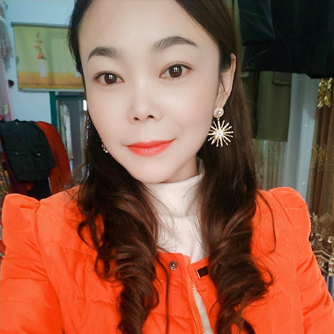 会笑的眼睛（中午11.50直播）