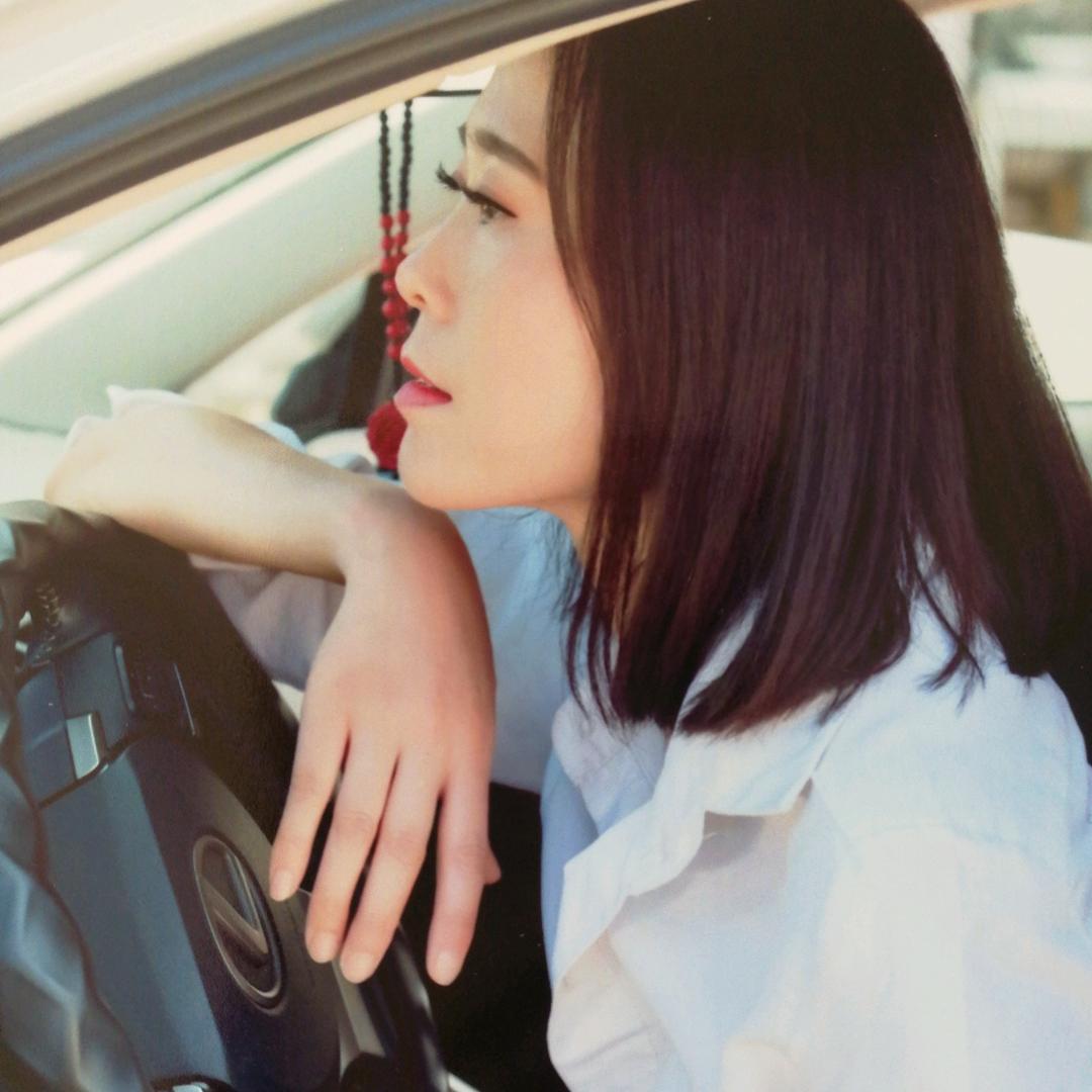 李彤