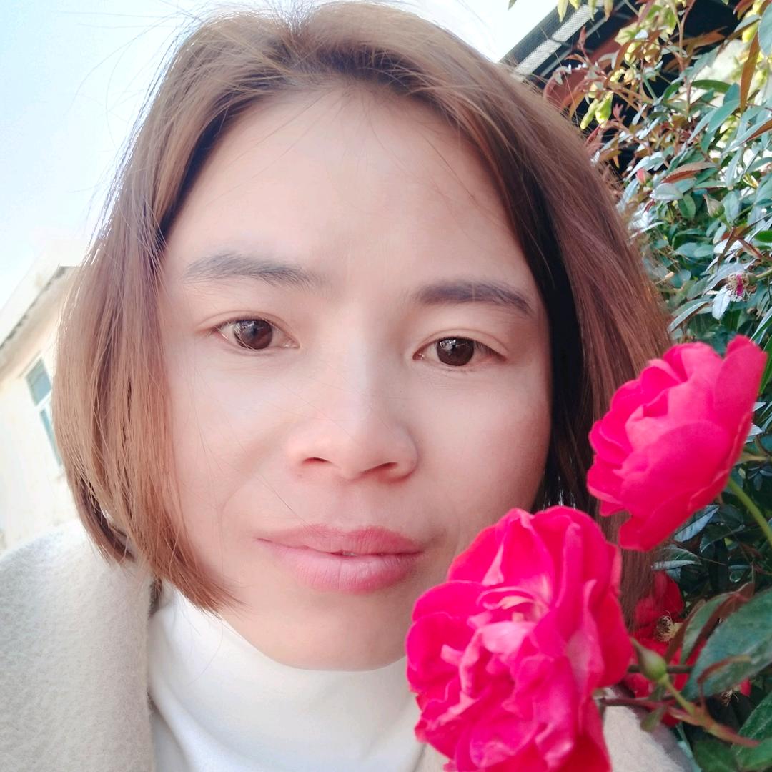 鱼尾纹