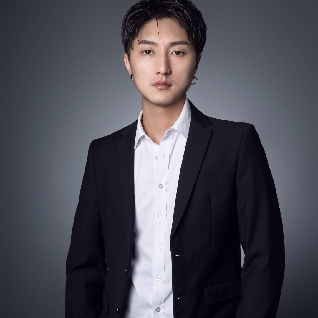 亚系裁剪David