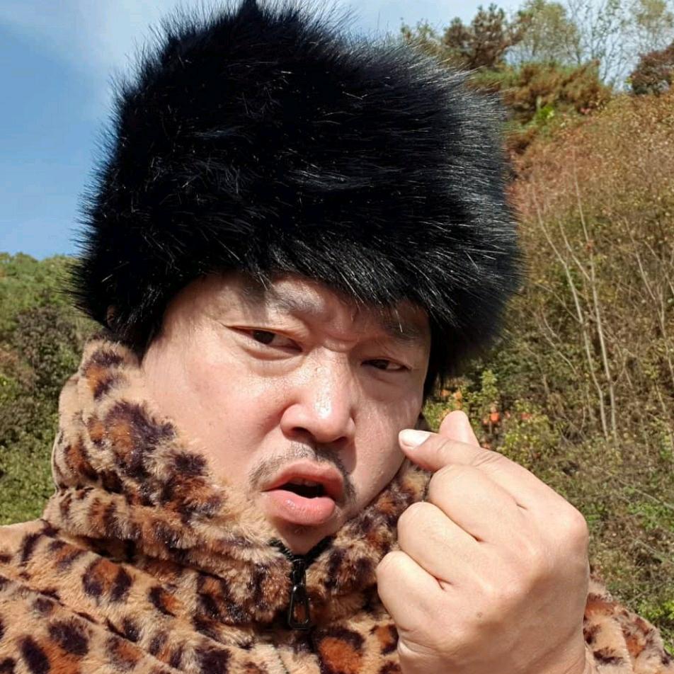 丛林壮汉