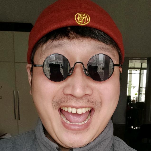 尼古拉斯老陆