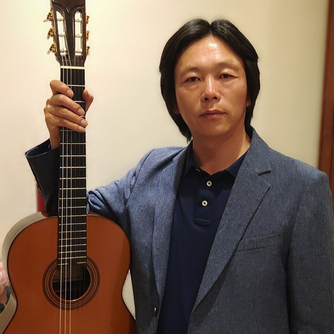 华亮吉他