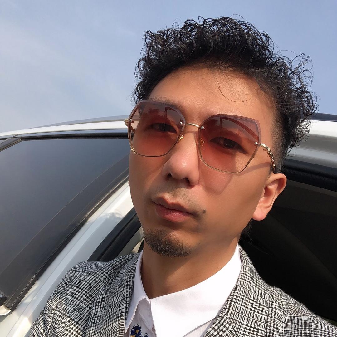 洛斯造型烫染潮色接发(天洋城店)官方号