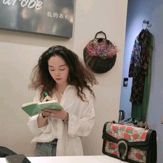九儿小号（高端护肤品Duir度颜主理人