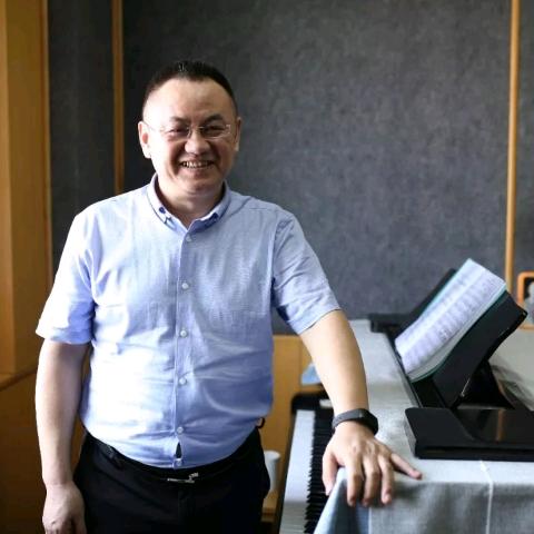 李琦