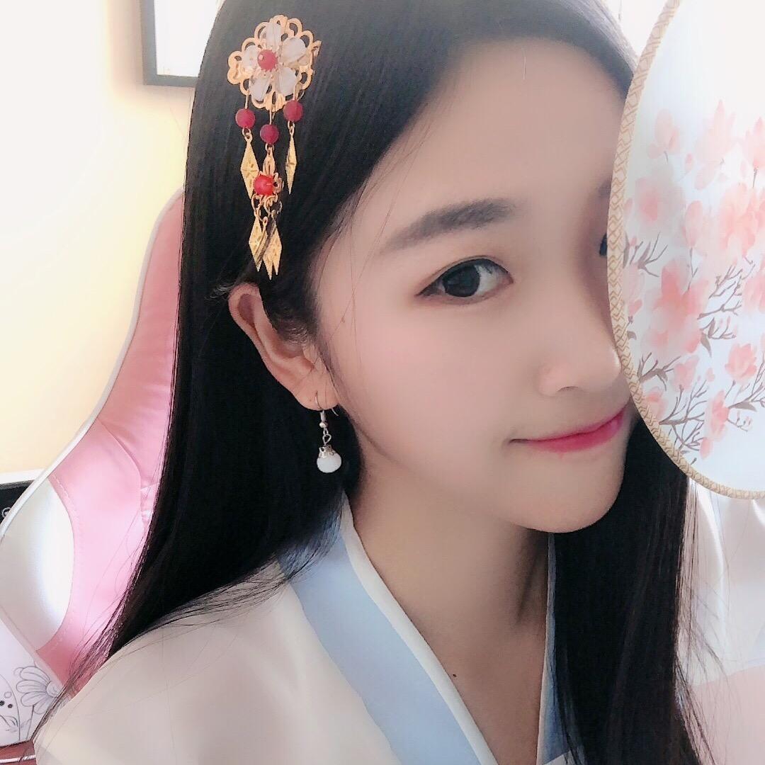 小依依