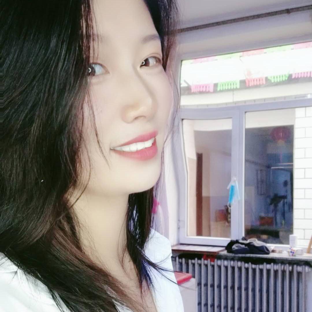 80年的小姐姐