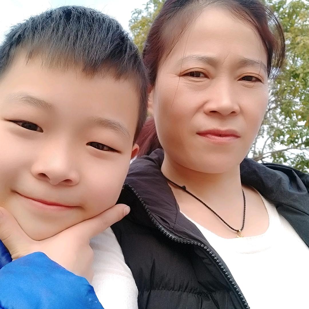 单身妈妈，王