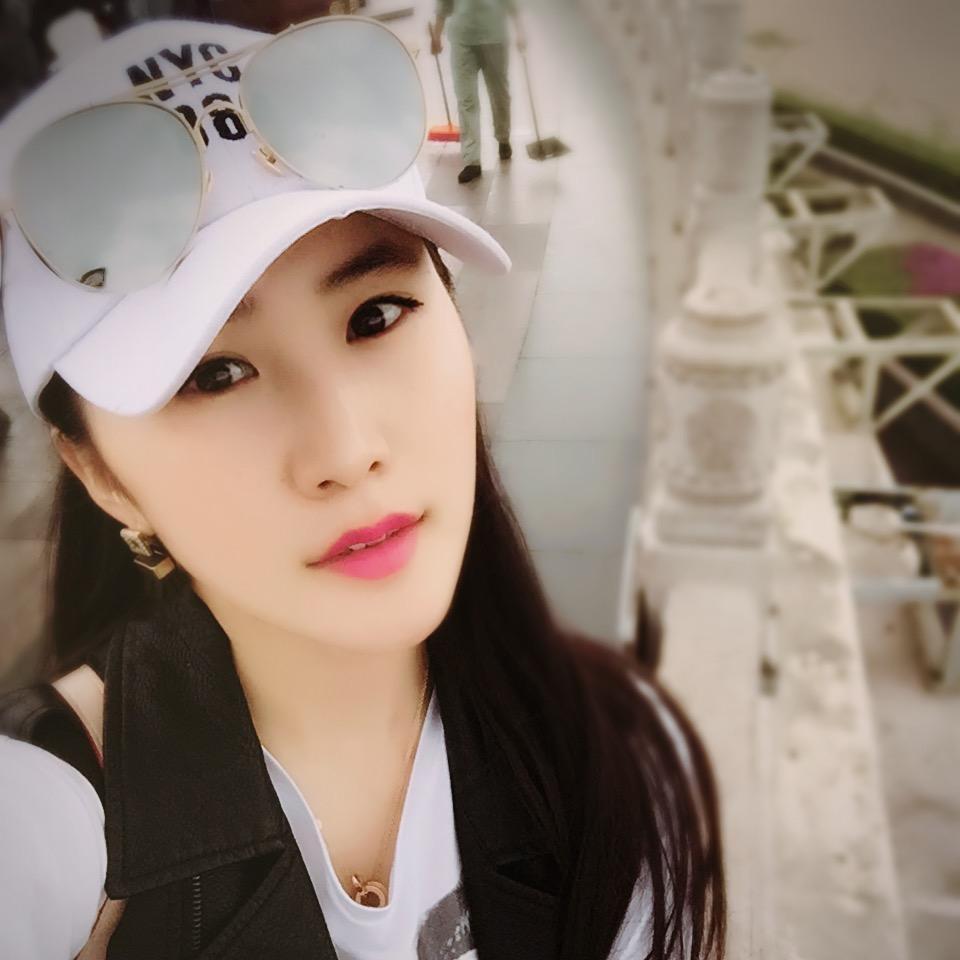 小蒙妹服装商行