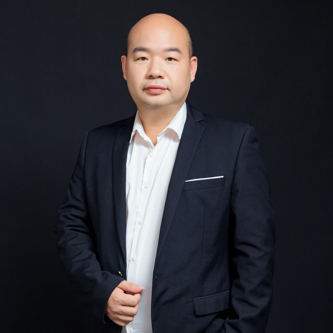 黎纯龙一佛山年年红门窗总部