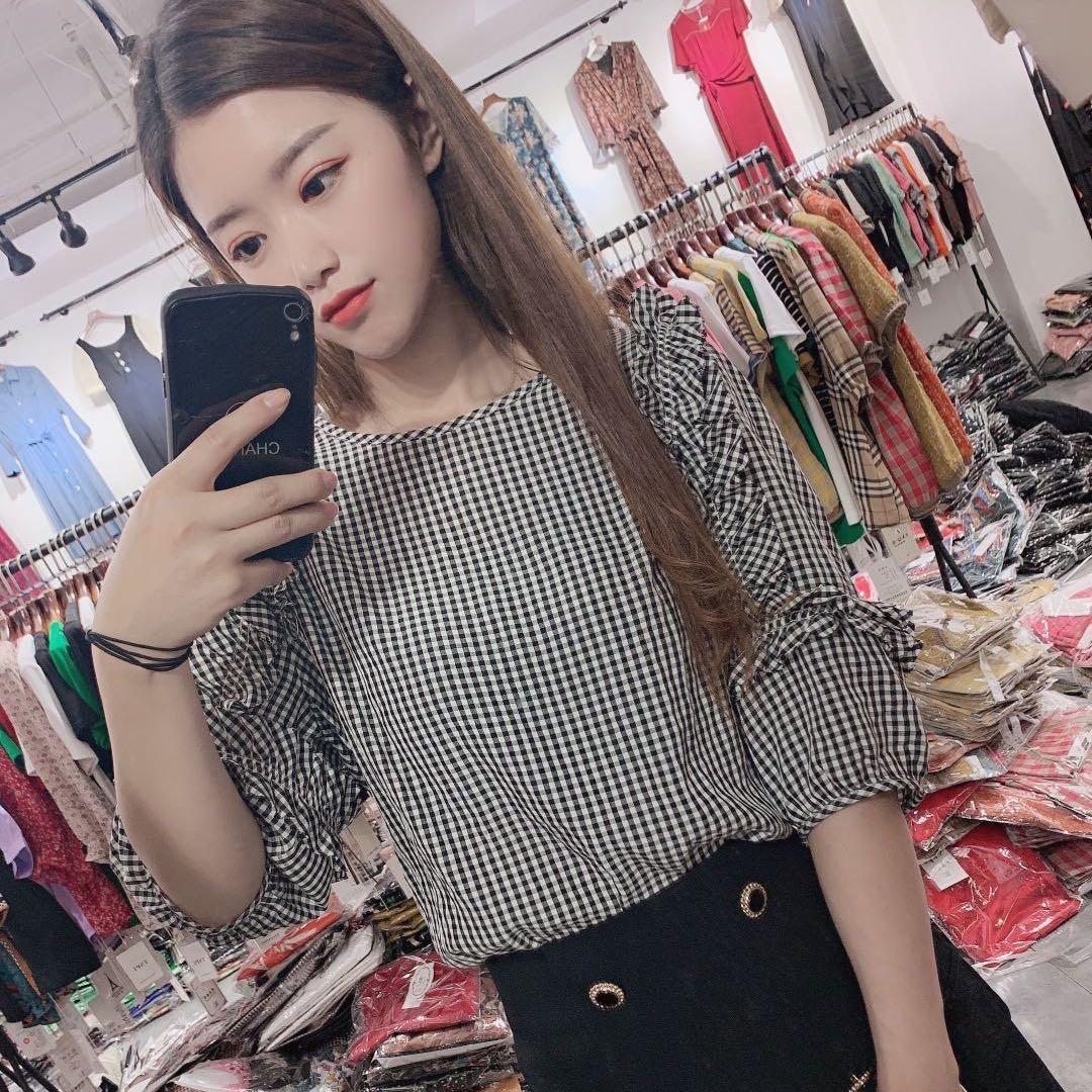 娜涵依精品女装店
