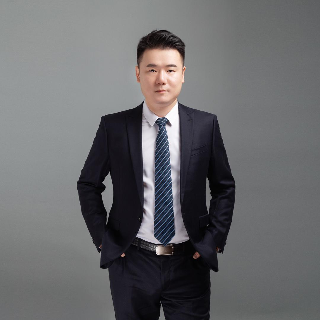 常铁明