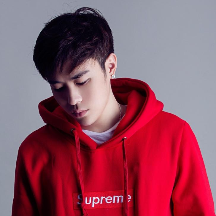 小狼聂坤🆘情感(爱跳眼镜蛇)