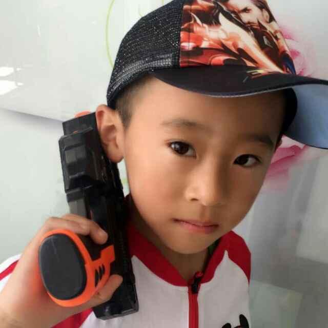 老李爱养花