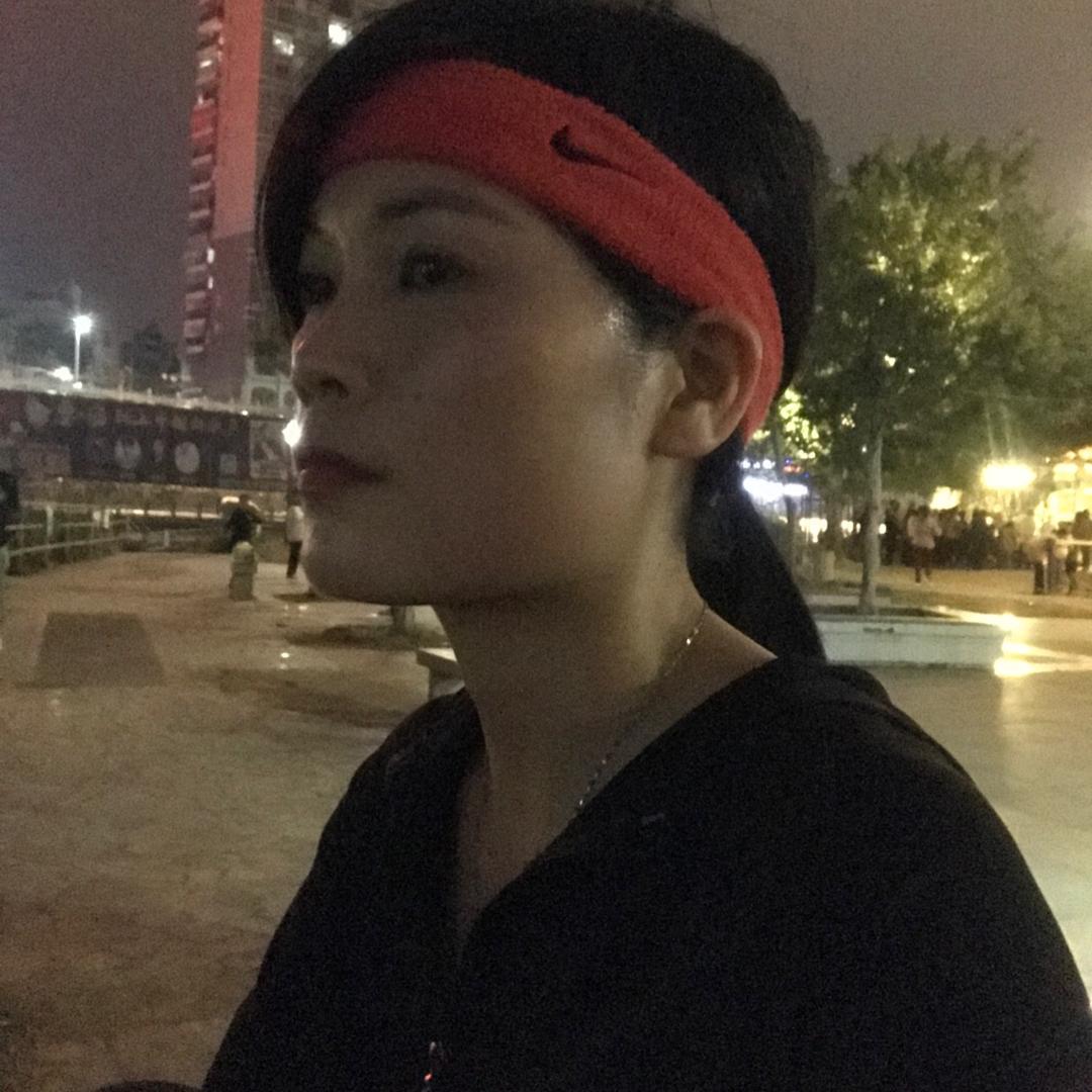 女人