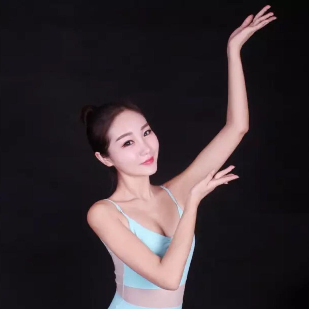 -黄小一🎀