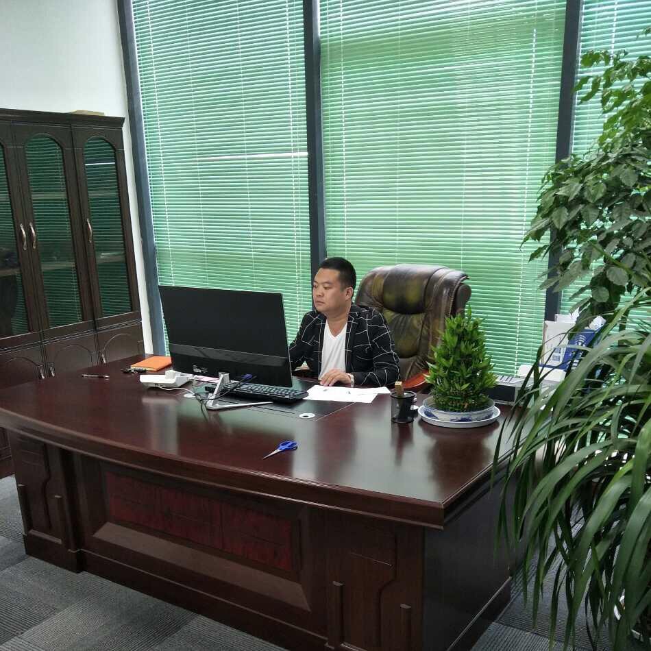 云南何伟人力资源