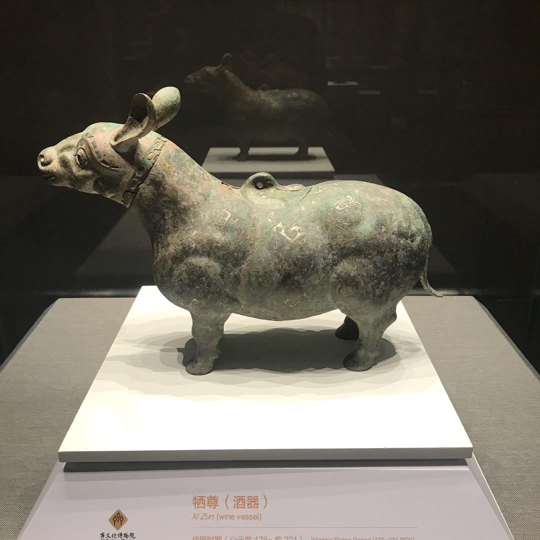 洪亮