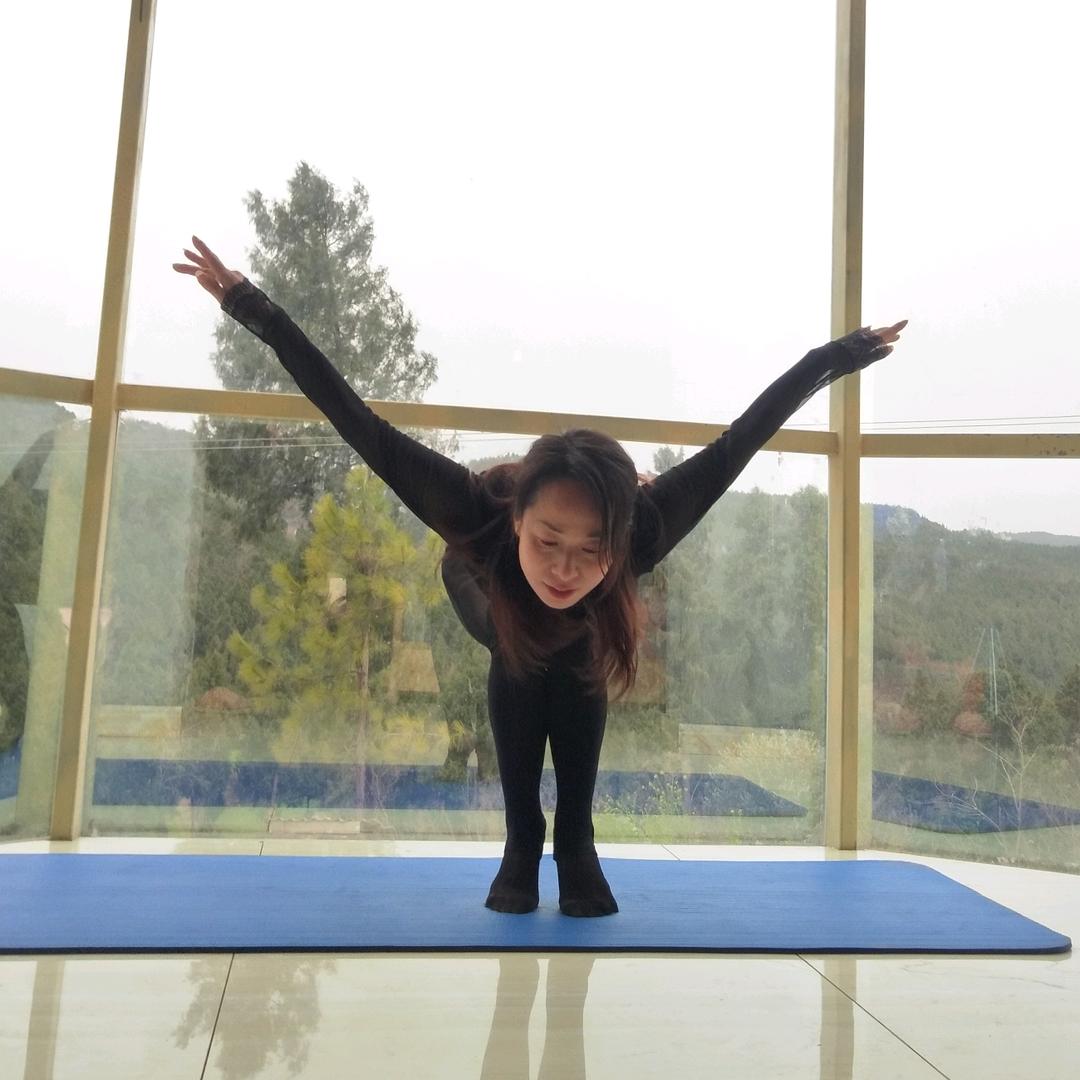爱舞小妹