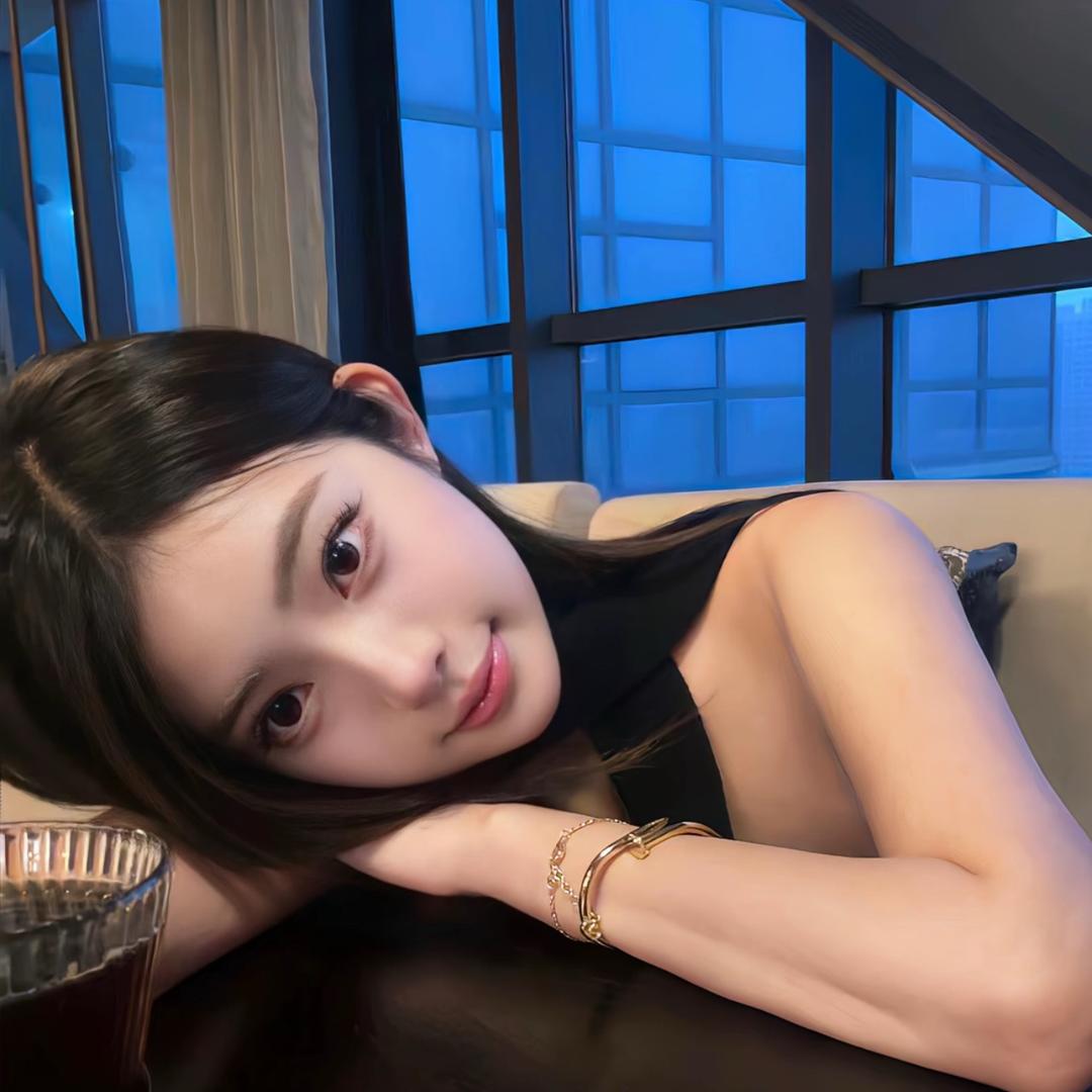 洛
