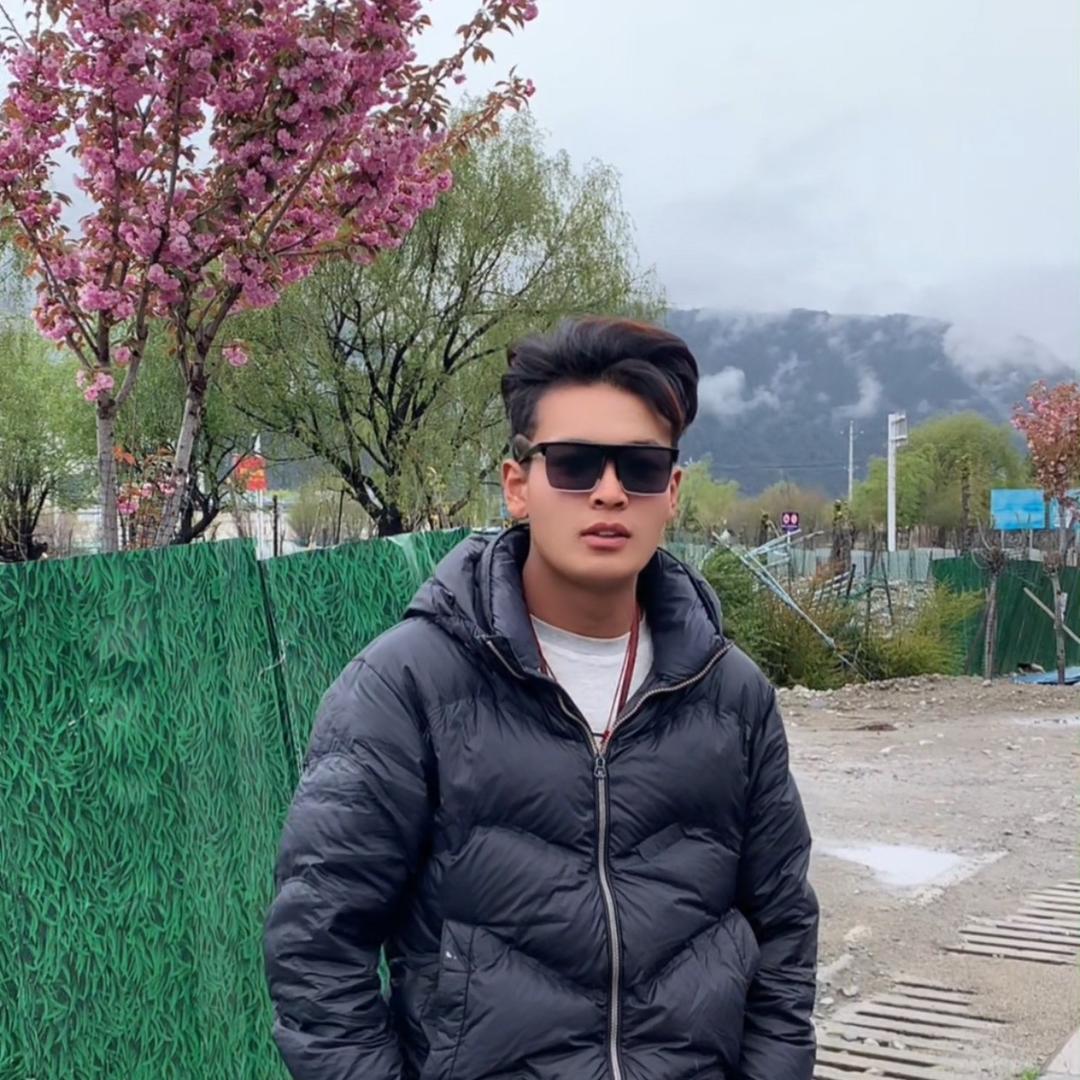 藏族¥¥小伙